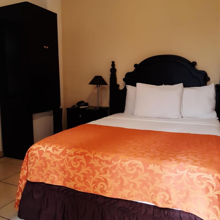 Hotel Villa Florencia Zona Rosa San Salvador Exteriör bild