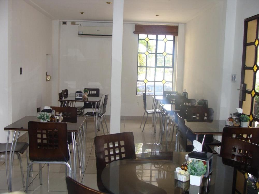 Hotel Villa Florencia Zona Rosa San Salvador Exteriör bild
