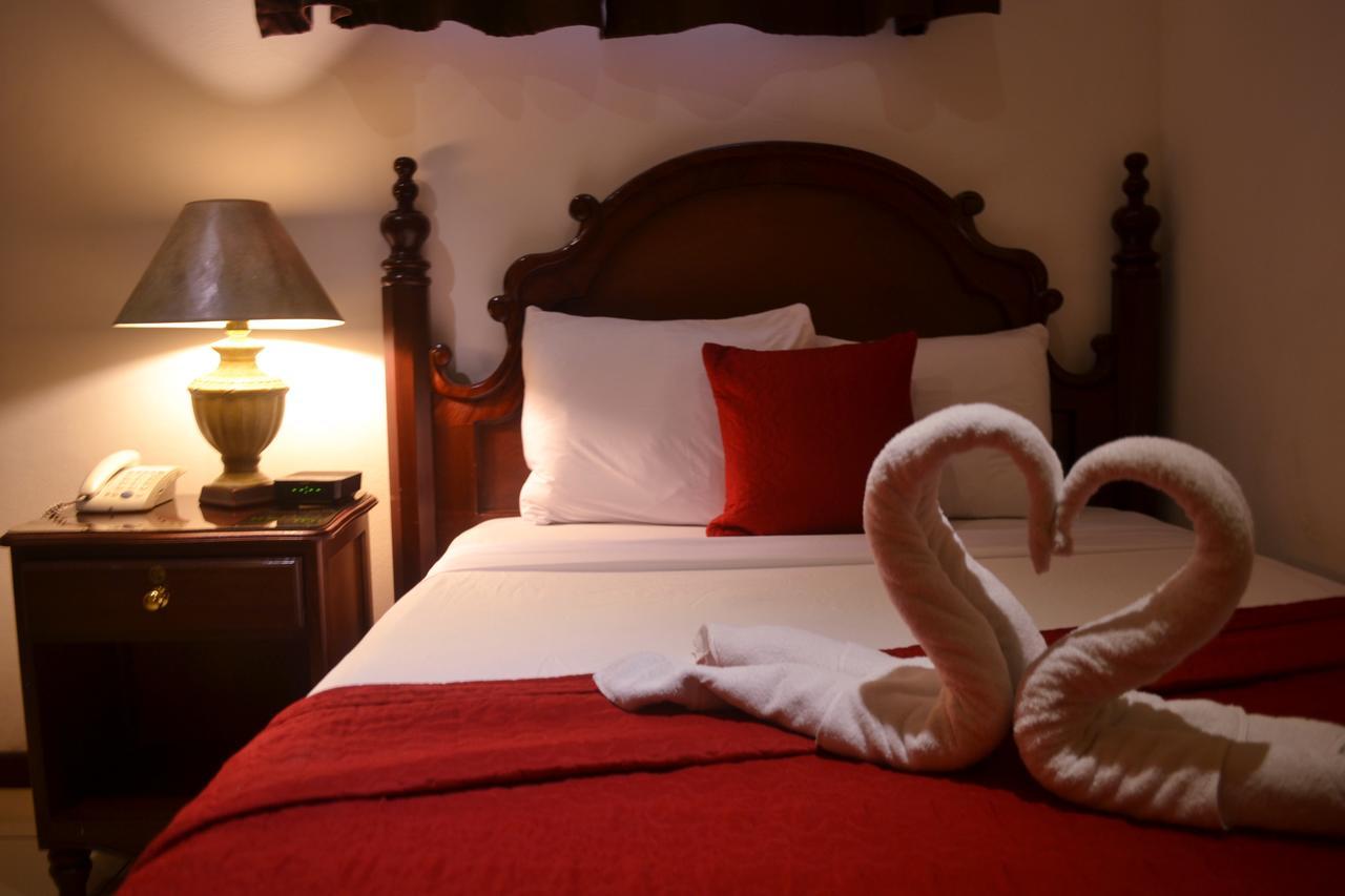 Hotel Villa Florencia Zona Rosa San Salvador Exteriör bild